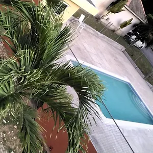 https://brittany-manor-retreat.comcaribbean.com