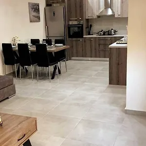 Helen's Luxury , Iraklion Griekenland